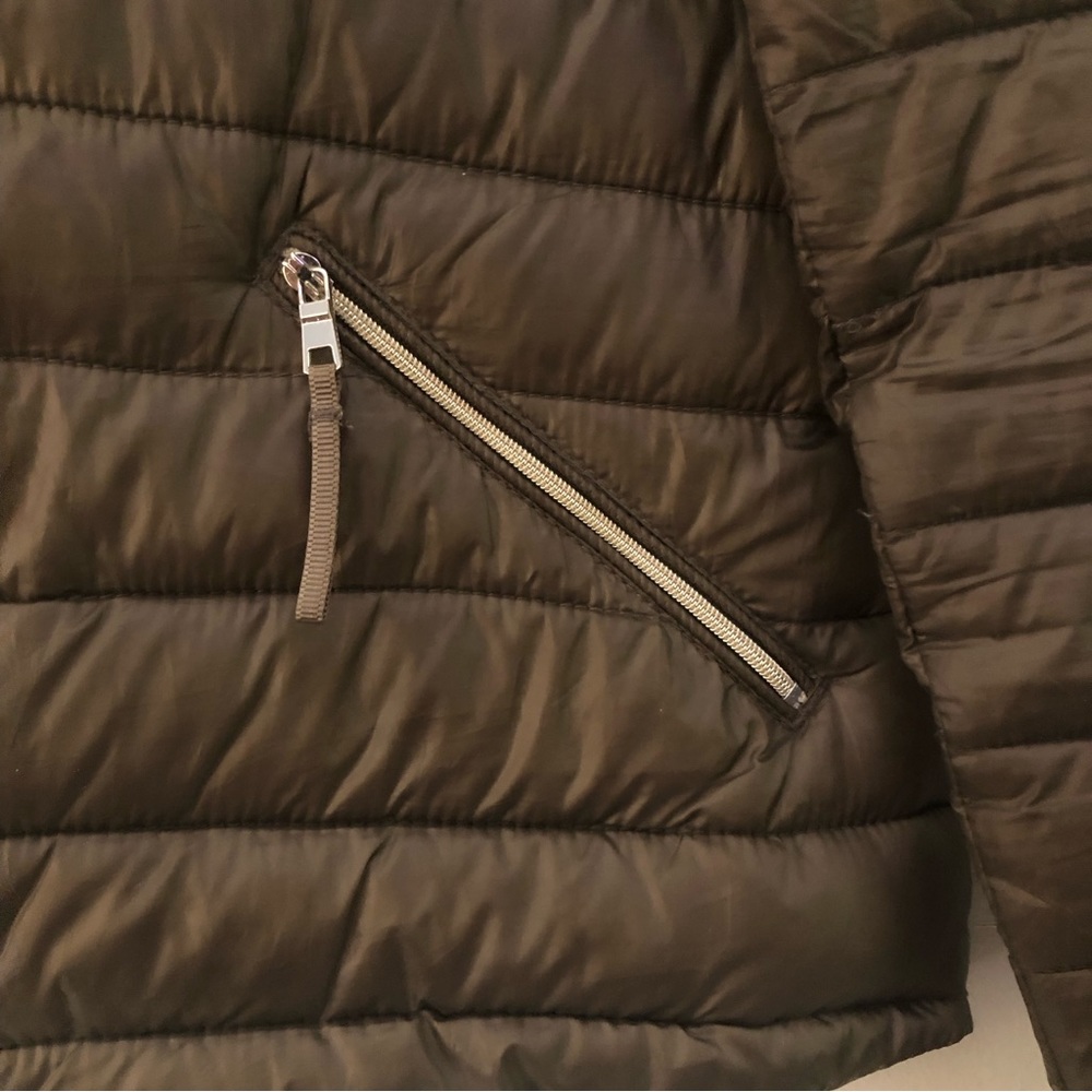 lightweight puffer jacket - Picture 3 of 6
